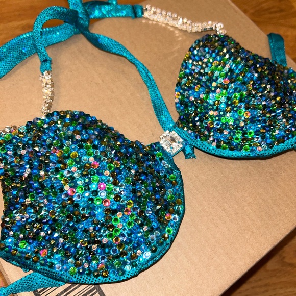 Npc bikini - Picture 9 of 12